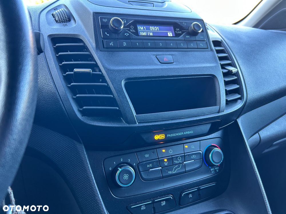 Ford Transit Connect - 21