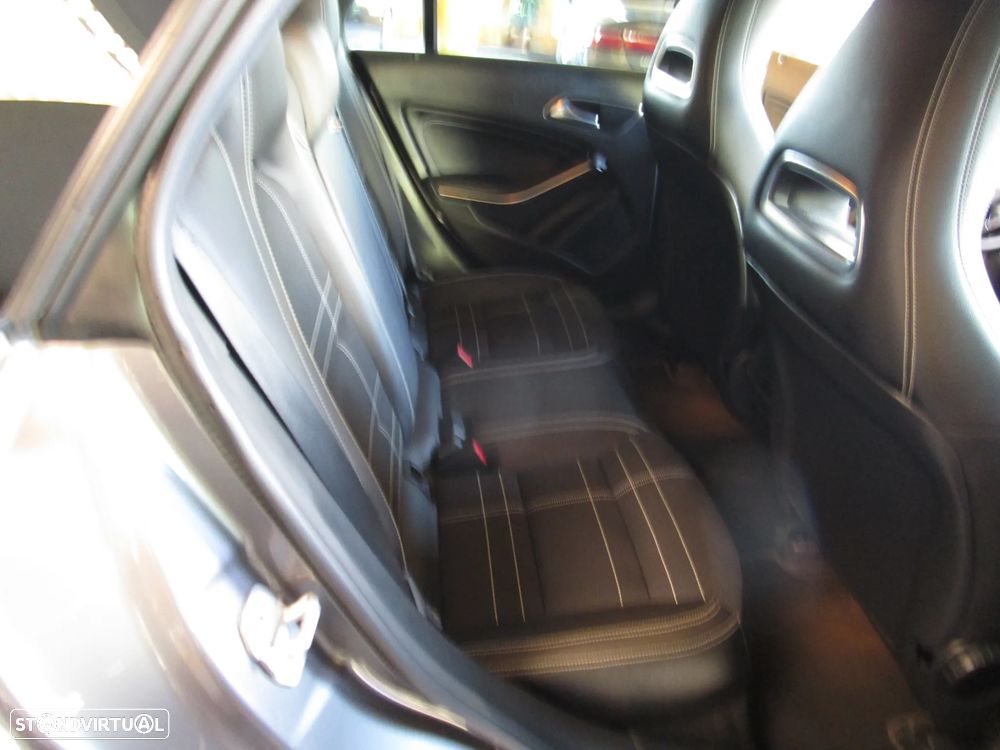 Mercedes-Benz CLA 200 (CDI) d 7G-DCT AMG Line - 21