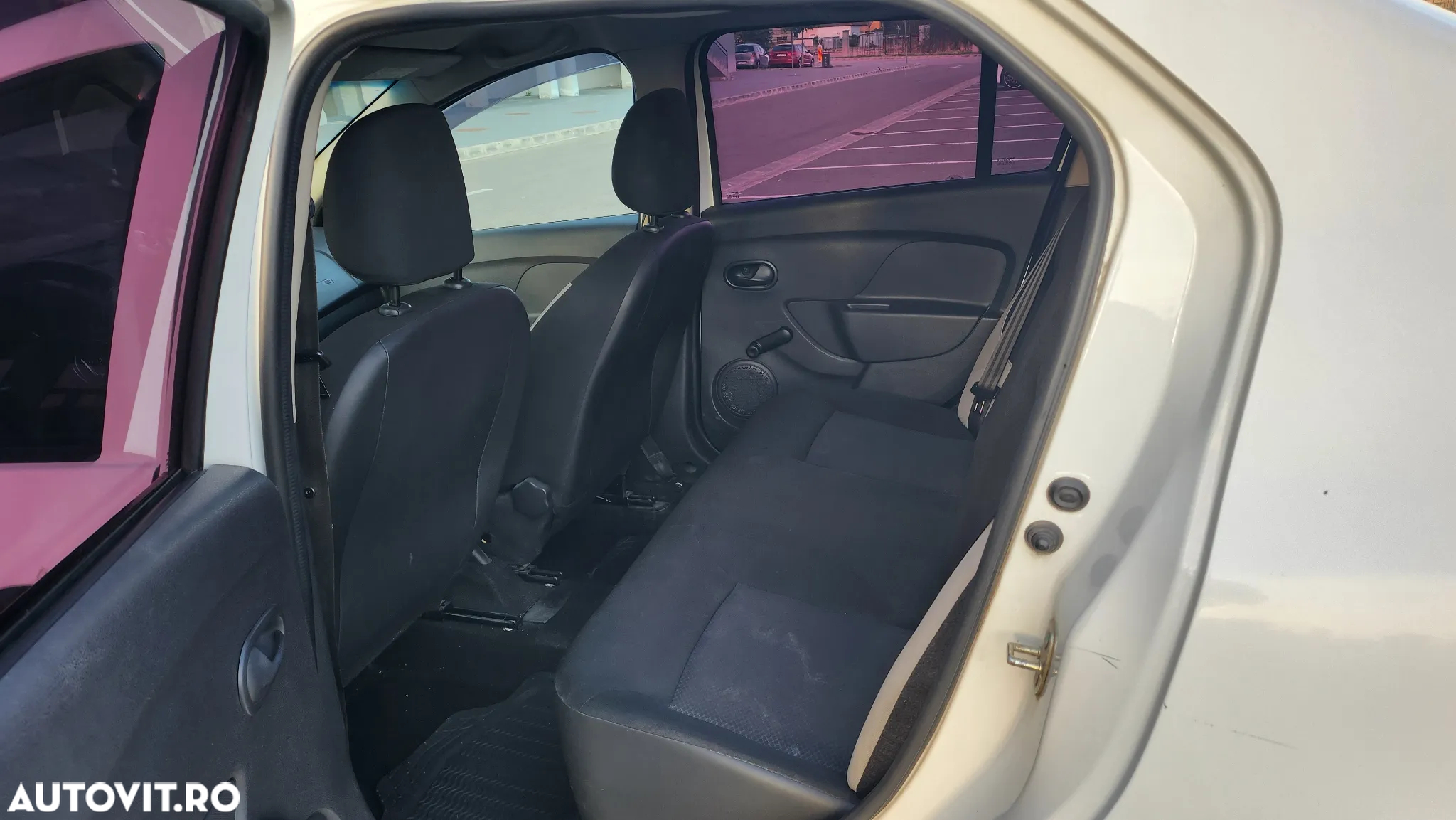Dacia Logan - 11