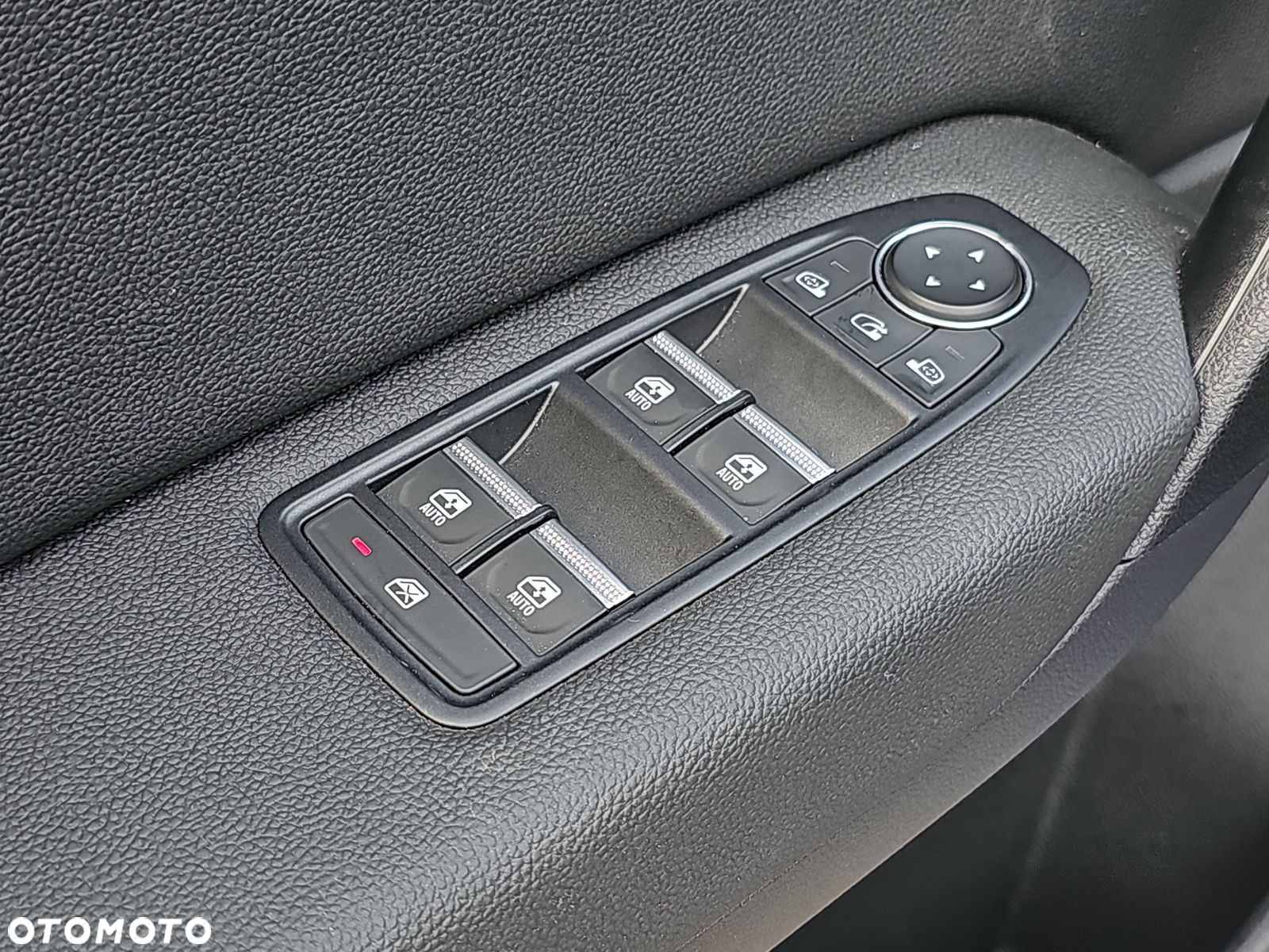 Renault Captur - 16