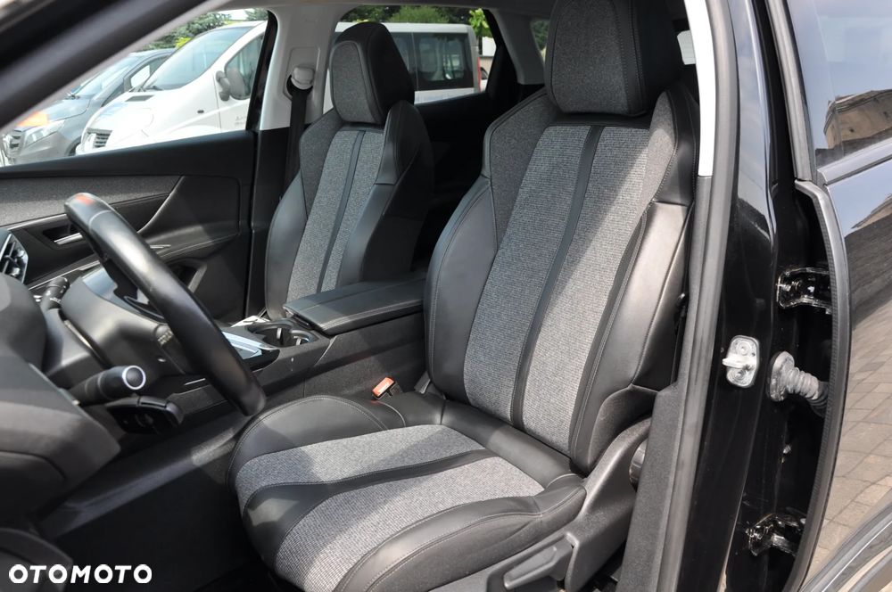 Peugeot 3008 BlueHDi 130 Stop & Start Allure Business-Paket - 16