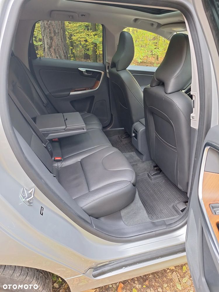 Volvo XC 60 T5 AWD Drive-E Summum - 17