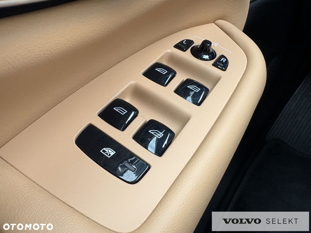 Volvo XC 90 - 19