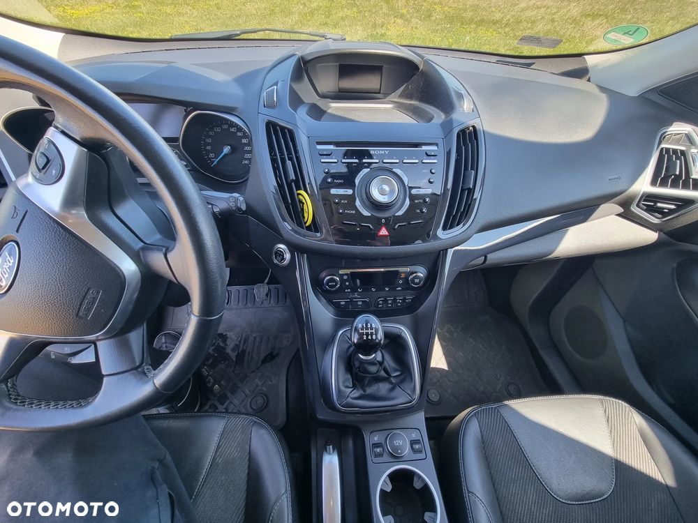 Ford Kuga 2.0 TDCi FWD Titanium - 12