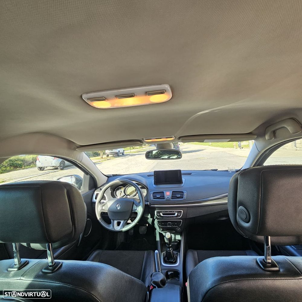 Renault Mégane Sport Tourer 1.5 dCi Dynamique CO2 Champion - 19