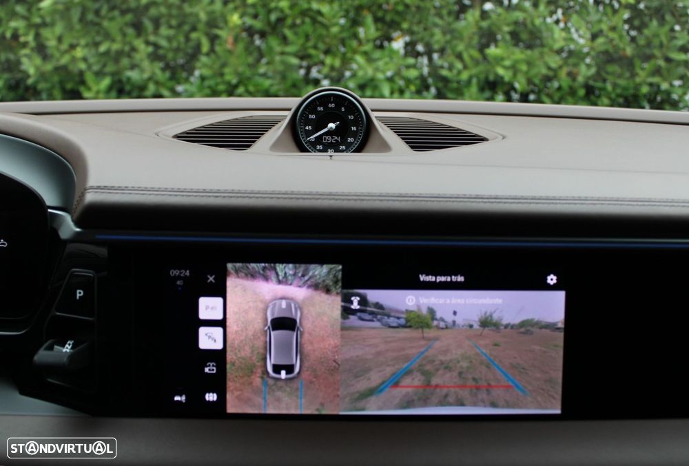 Porsche Macan Electric 4 - 8