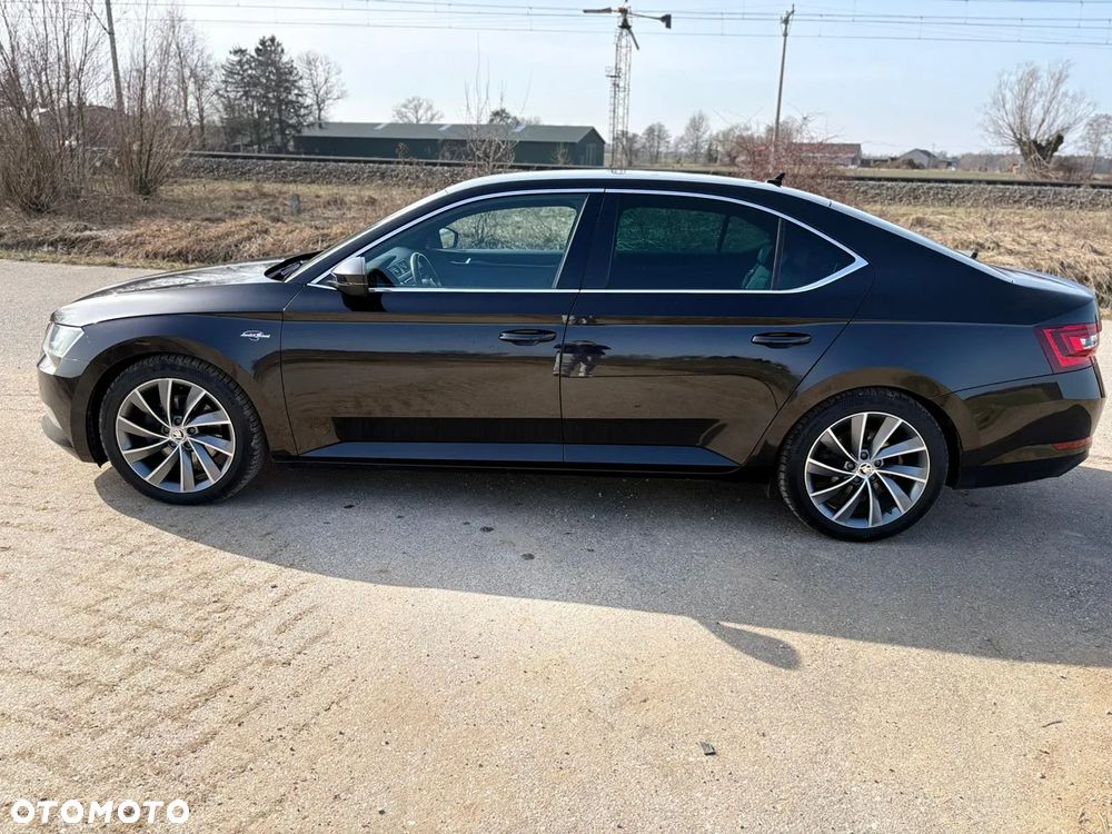 Skoda Superb 2.0 TDI L&K DSG - 2