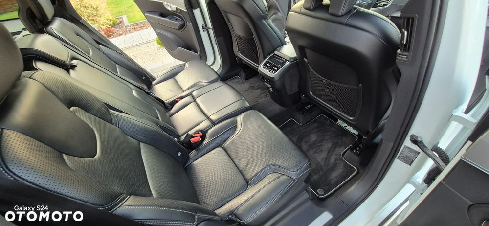 Volvo XC 90 D5 SCR AWD R-Design - 30