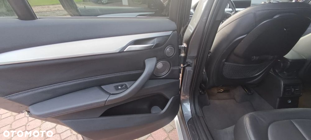 BMW X1 xDrive20d xLine - 13