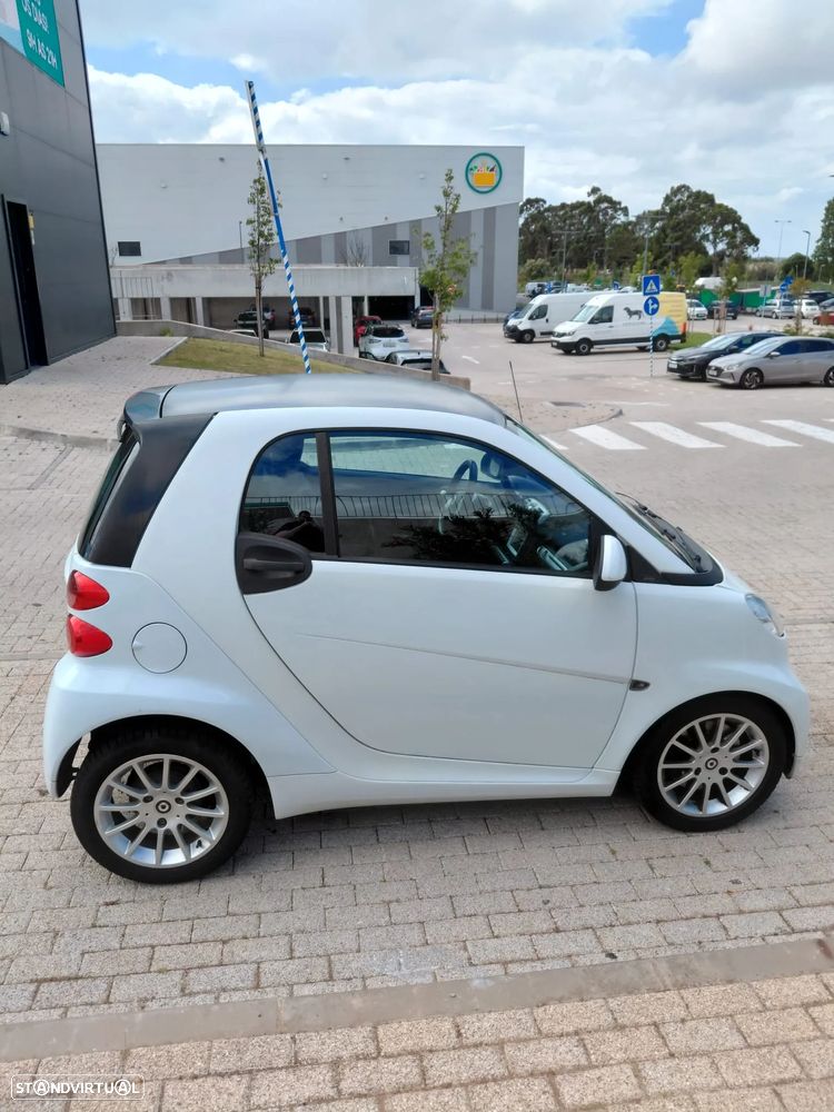 Smart ForTwo Coupé 1.0 mhd Passion 71 Softouch - 9
