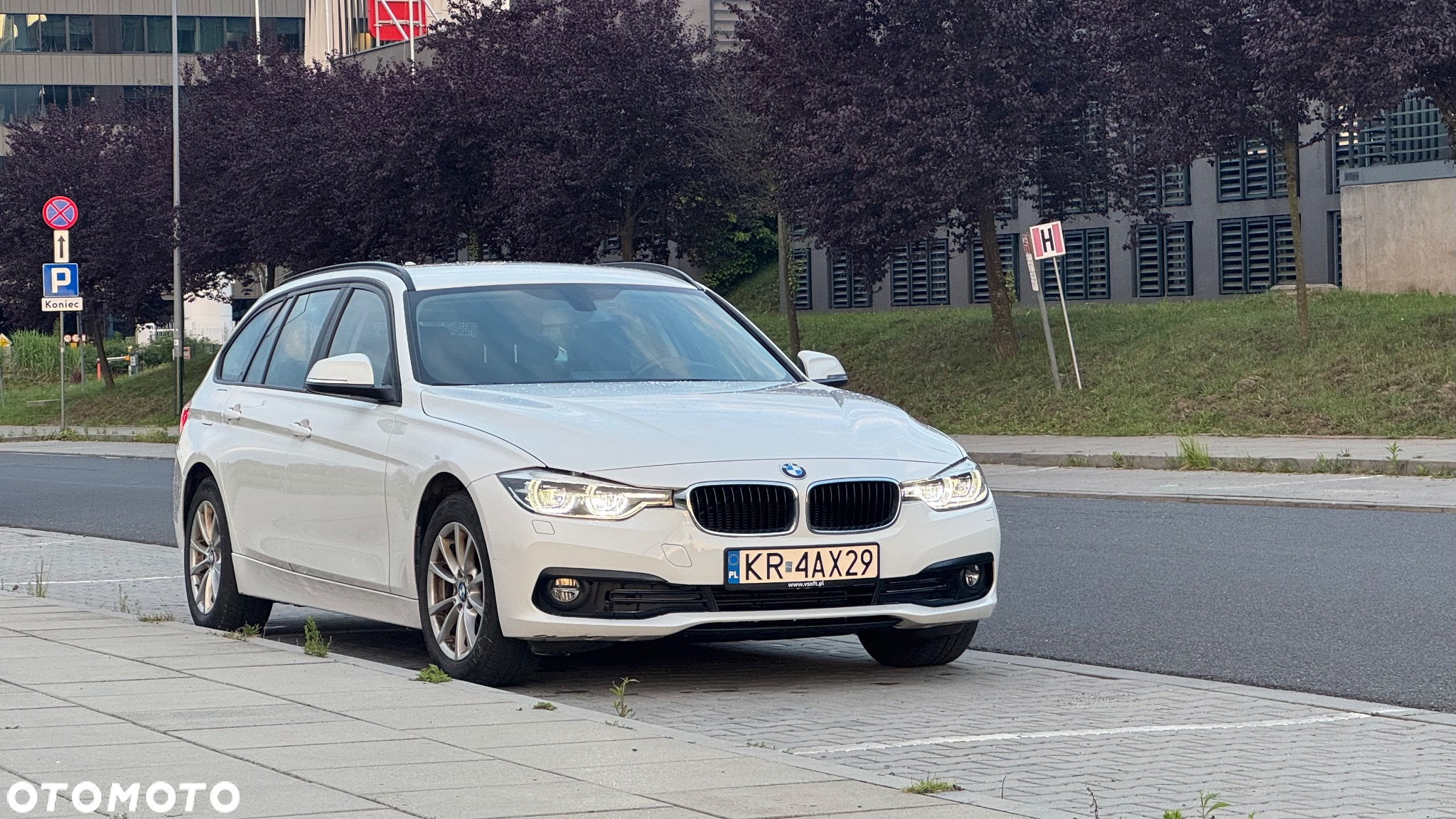 BMW Seria 3 318i - 6