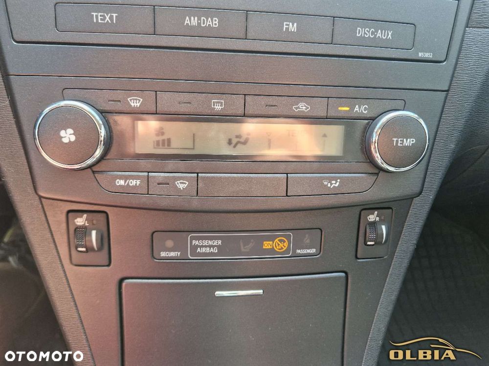 Toyota Avensis - 23