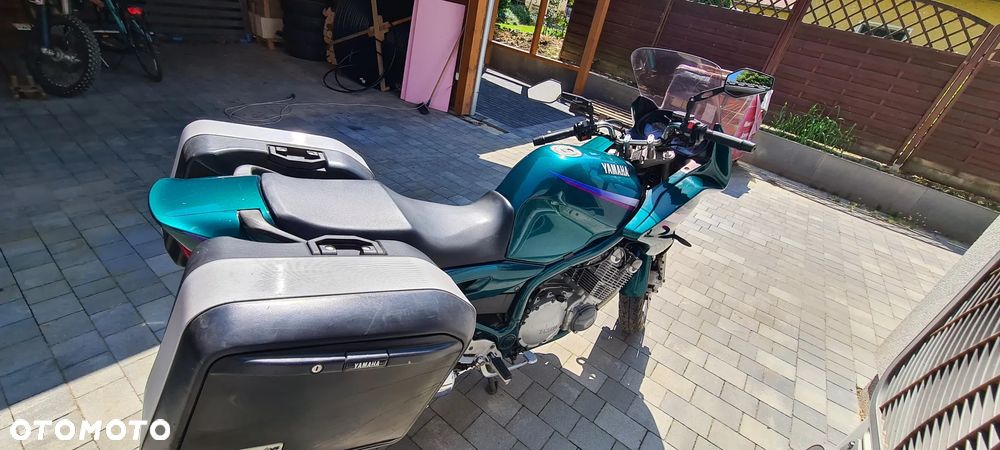 Yamaha XJ - 2