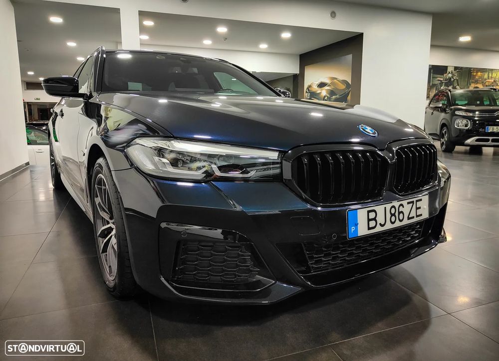 BMW 530 e Pack Desportivo M - 11