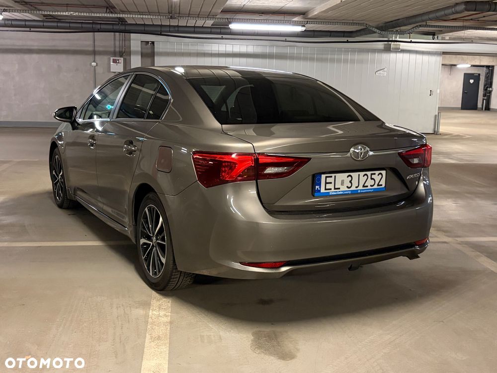 Toyota Avensis 2.0 D-4D Prestige - 14