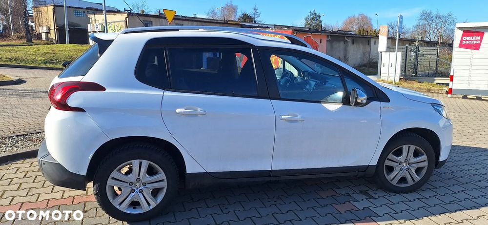 Peugeot 2008 1.5 BlueHDi Style - 5