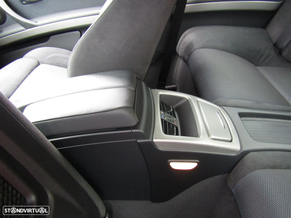 BMW 320 d M Sport Edition - 12