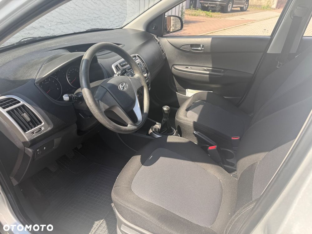 Hyundai i20 1.25 Comfort - 13