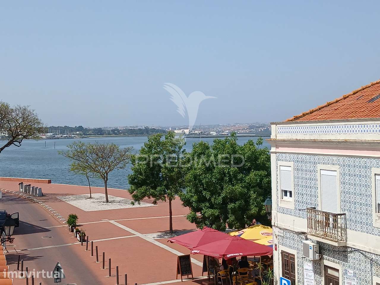 PRÉDIO NO CENTRO DO SEIXAL. - Grande imagem: 3/18