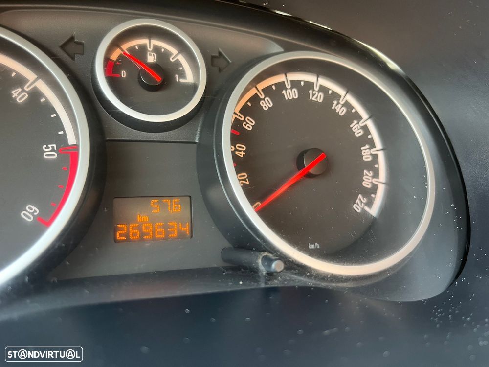 Opel Corsa 1.3 CDTI Enjoy - 23