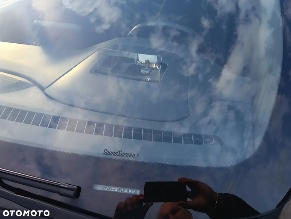 Ford Kuga 2.0 EcoBlue Hybrid ST-LINE X - 39