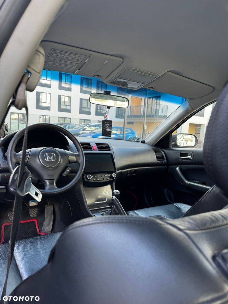 Honda Accord 2.0 Executive - 9