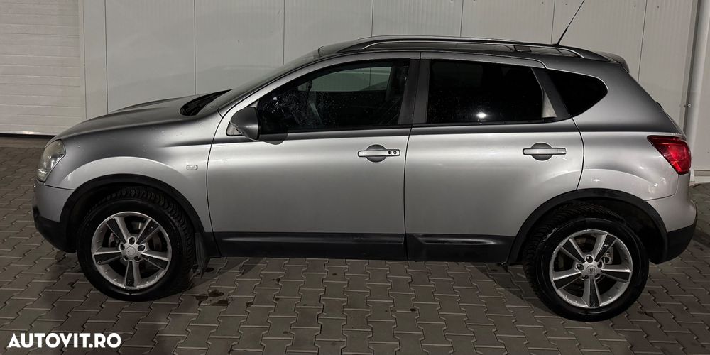 Nissan Qashqai - 2