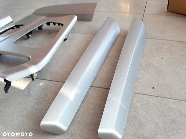 BMW X3 F25 Listwy Ozdobne Konsoli Drzwi Feinschliff  Aluminium Drobno Szczotkowane Euro Komplet - 3