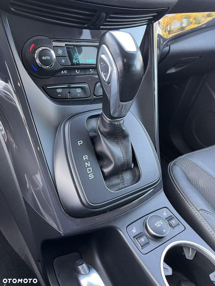 Ford Kuga - 11