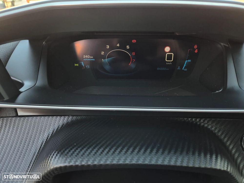 Peugeot 2008 1.2 PureTech Allure Pack - 30