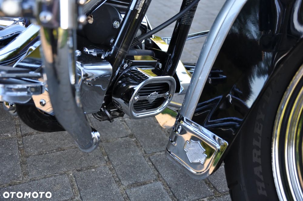 Harley-Davidson Softail Heritage Classic - 13