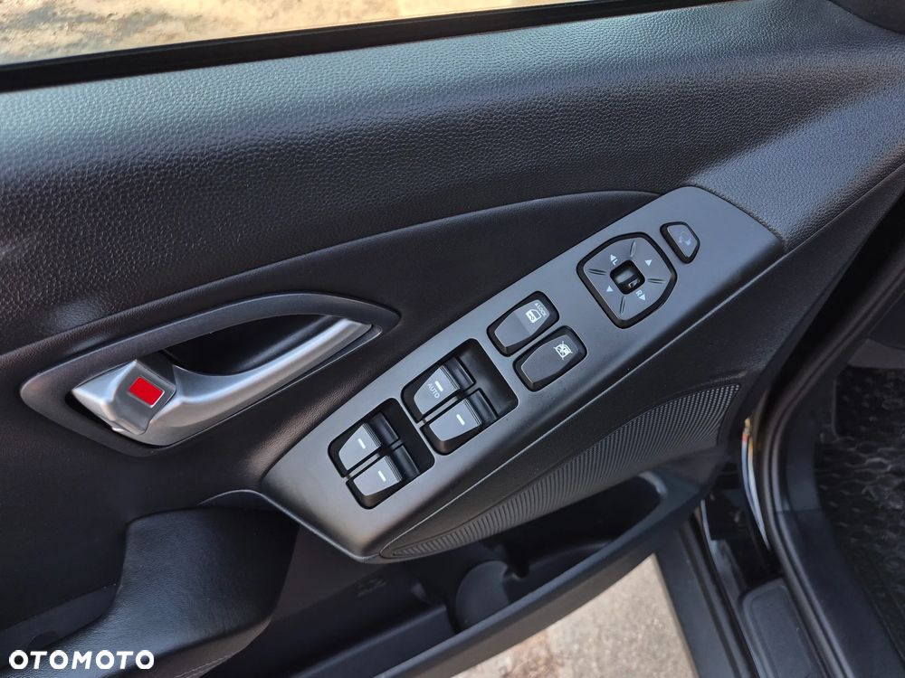 Hyundai ix35 2.0 CRDi 4WD Automatik Premium - 30