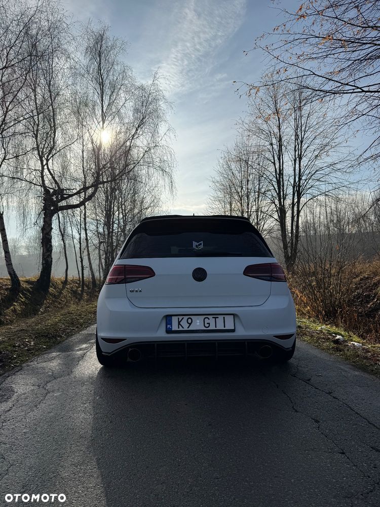 Volkswagen Golf GTI (BlueMotion Technology) DSG - 3