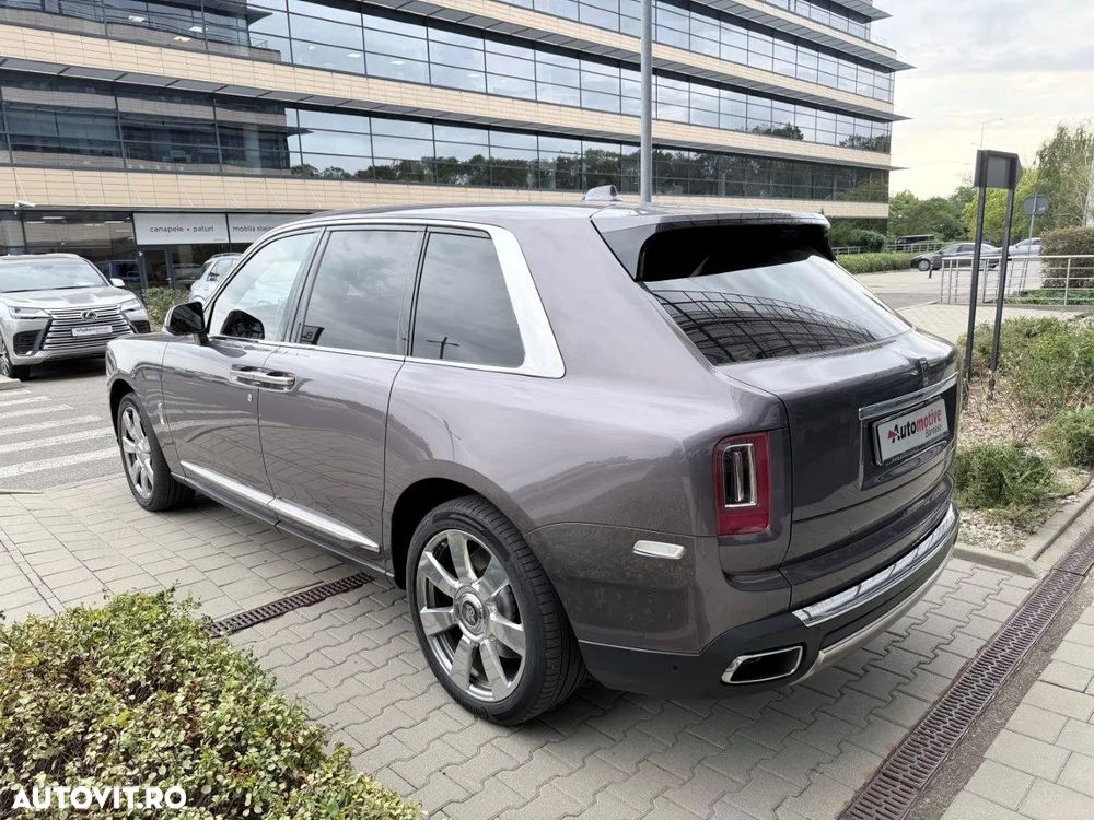 Rolls-Royce Cullinan Standard - 4