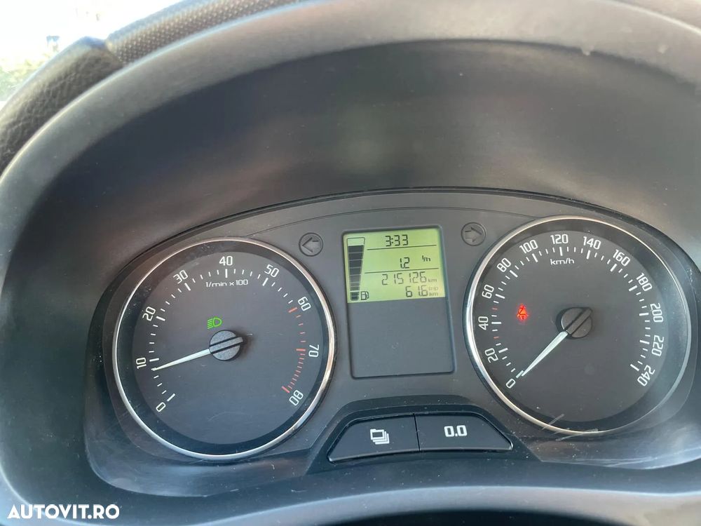 Skoda Fabia 1.2 TSI Monte Carlo - 4