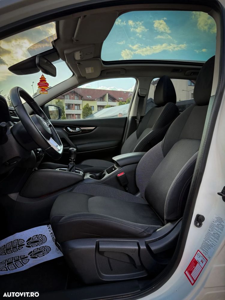 Nissan Qashqai 1.3 DIG-T TEKNA - 8