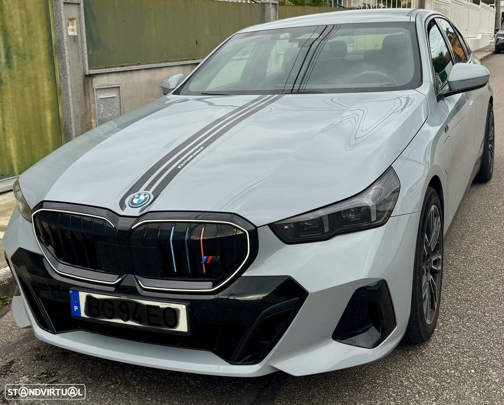BMW 530 e Pack Desportivo M Pro - 1
