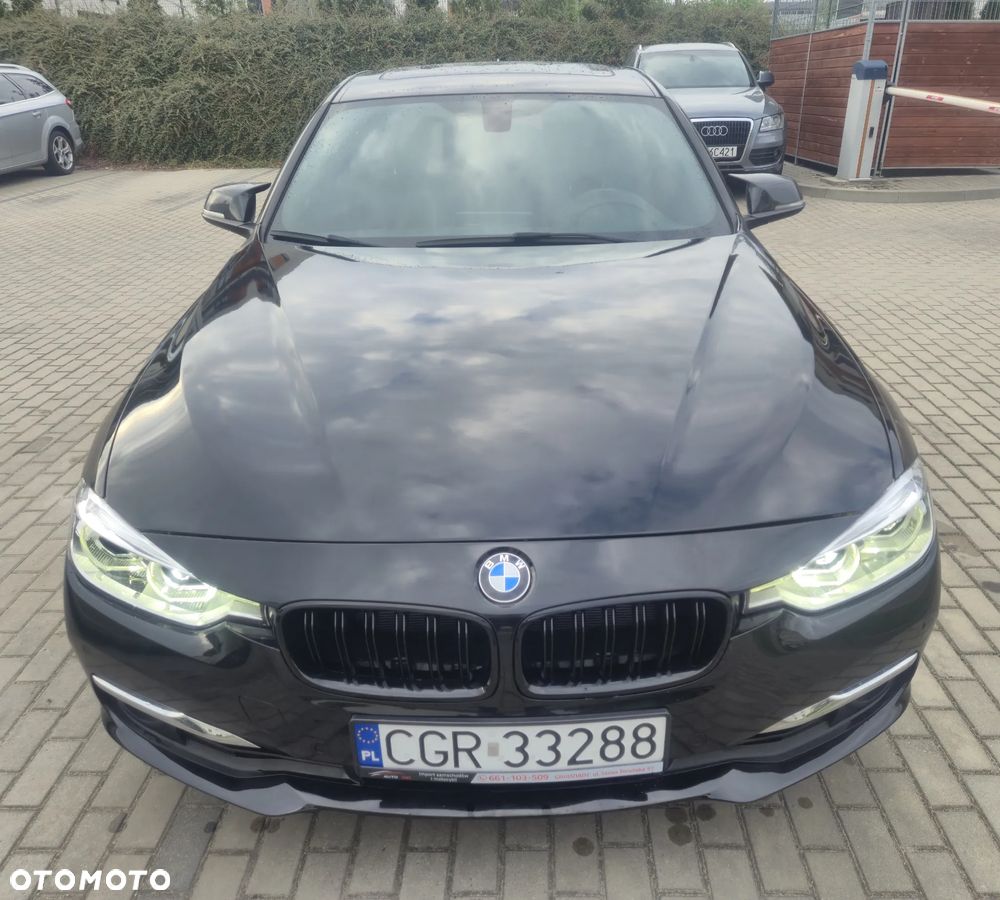 BMW Seria 3 330i xDrive Edition Luxury Line Purity - 2