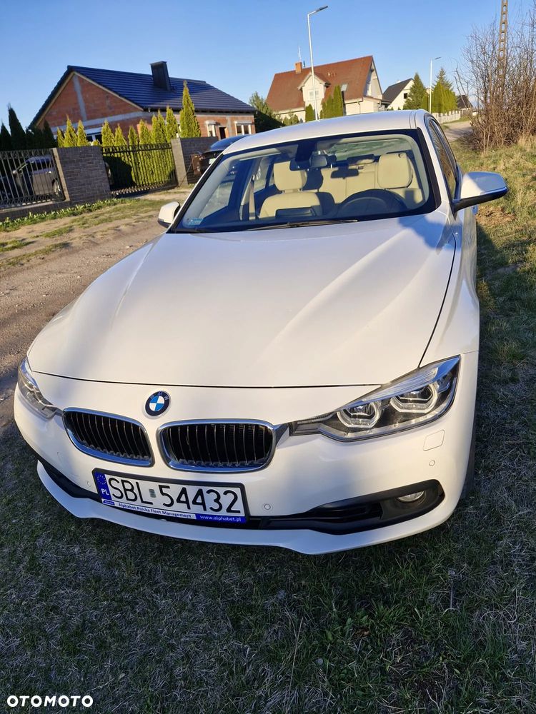 BMW Seria 3 318i - 2