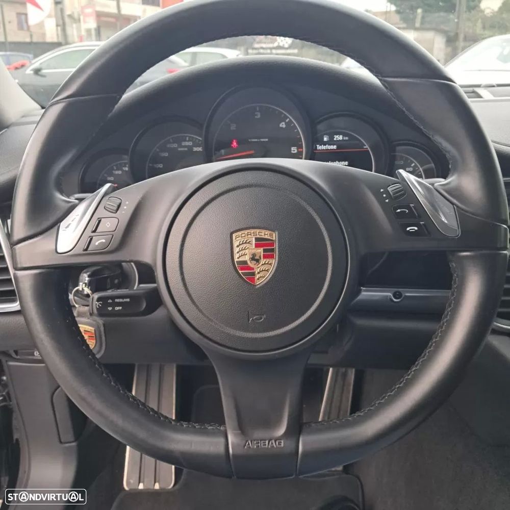 Porsche Panamera Diesel - 11
