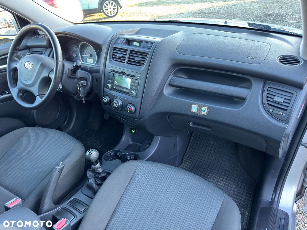 Kia Sportage 2.0 Tour 2WD - 26