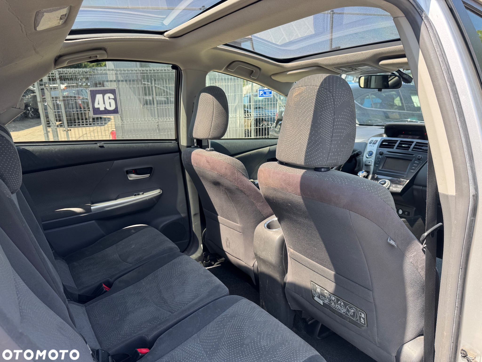Toyota Prius+ (Hybrid) Comfort - 8
