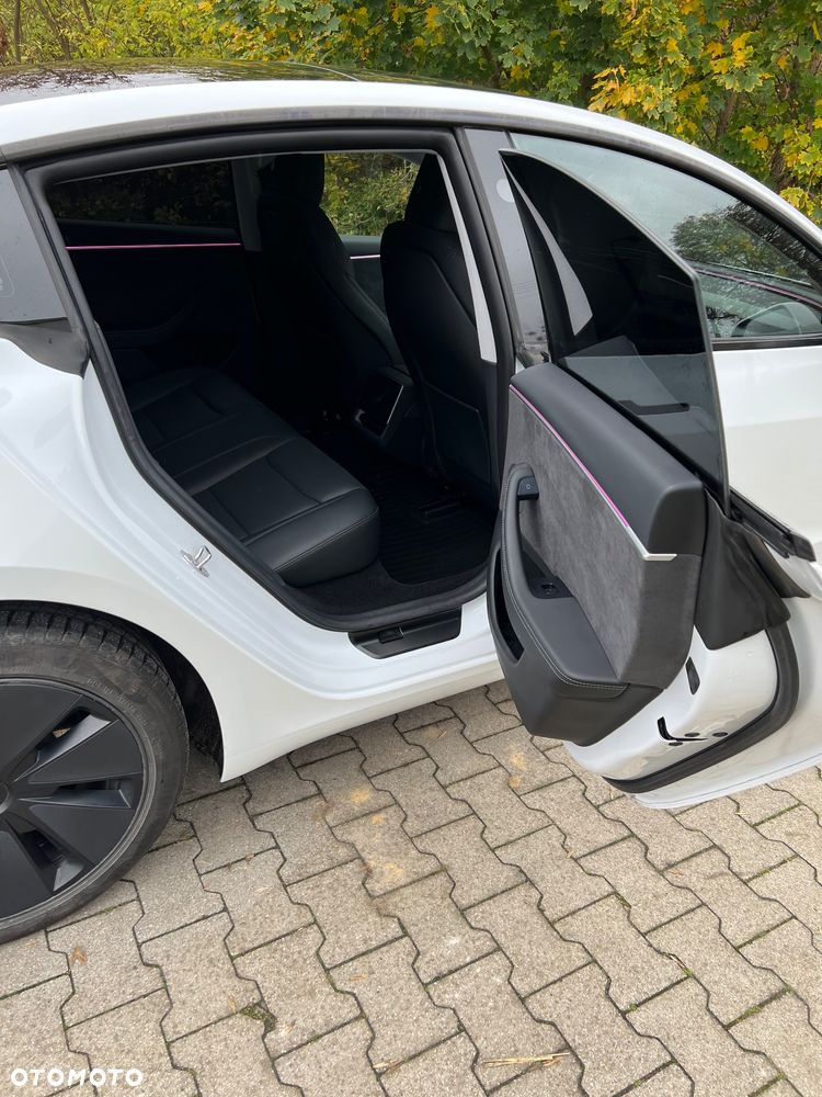 Tesla Model 3 Long Range AWD - 27