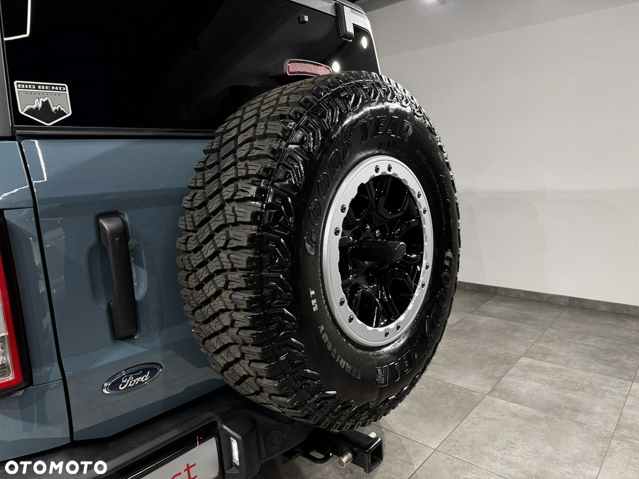 Ford Bronco - 15