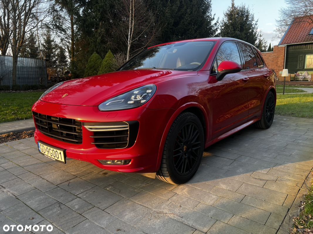 Porsche Cayenne GTS - 1
