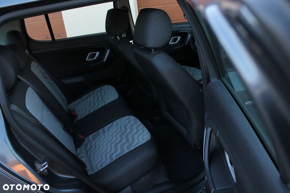 Skoda Fabia 1.2 HTP - 25