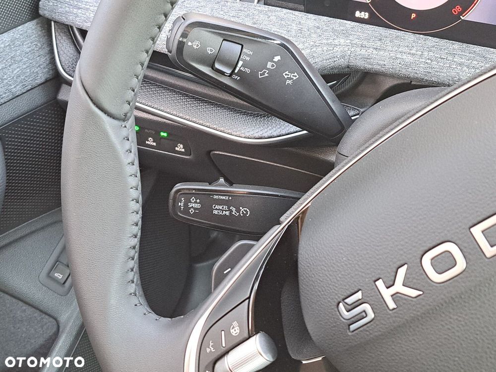 Skoda Superb 2.0 TSI Selection DSG - 20