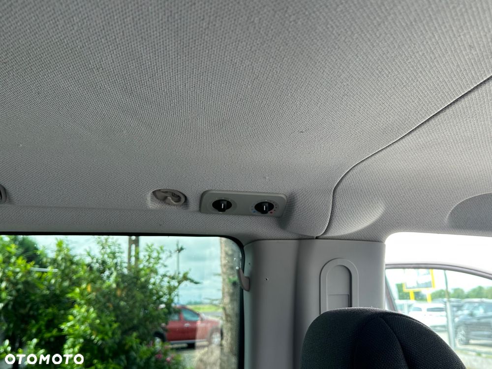 Mercedes-Benz Vito - 13