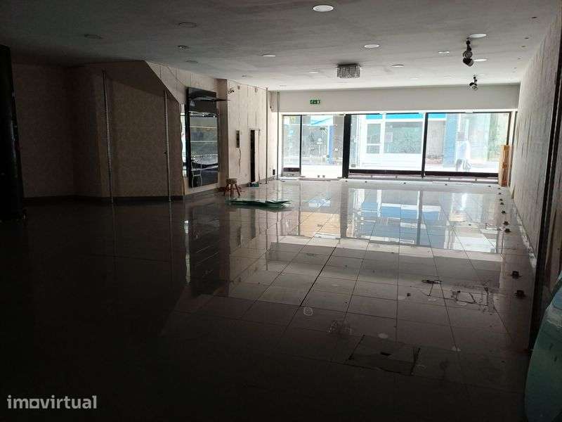 Loja Comercial com 190 m² no Centro da Póvoa de Varzim - Grande imagem: 5/12
