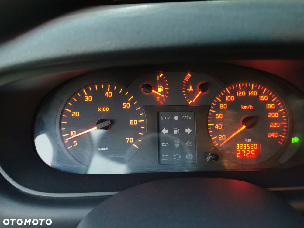Renault Megane 1.9 DTi RN - 6